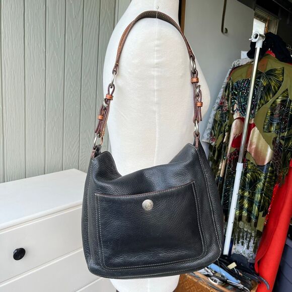 VTG Coach Legacy Black Pebbled Leather Hobo Bag | Fuchsia Lining 9379 - Picture 2 of 13